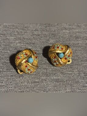 Mode-Art Vintage Victorian Revival Clip On Earrings